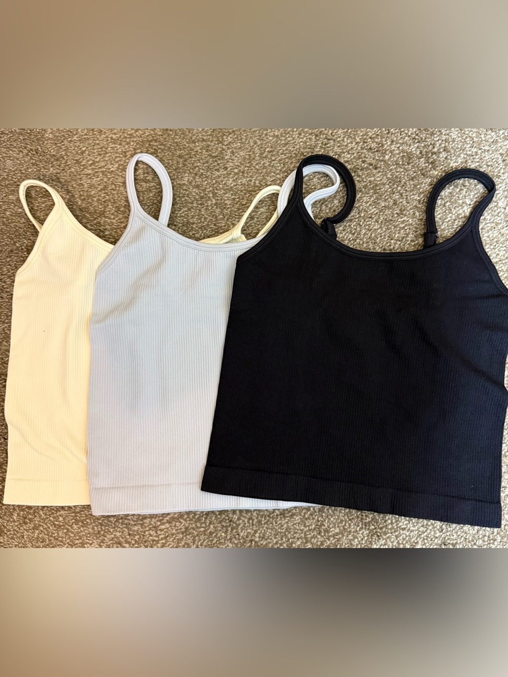 NWT OQQ 3-Pack Ribbed Seamless Crop Cami Tops S Black White Beige